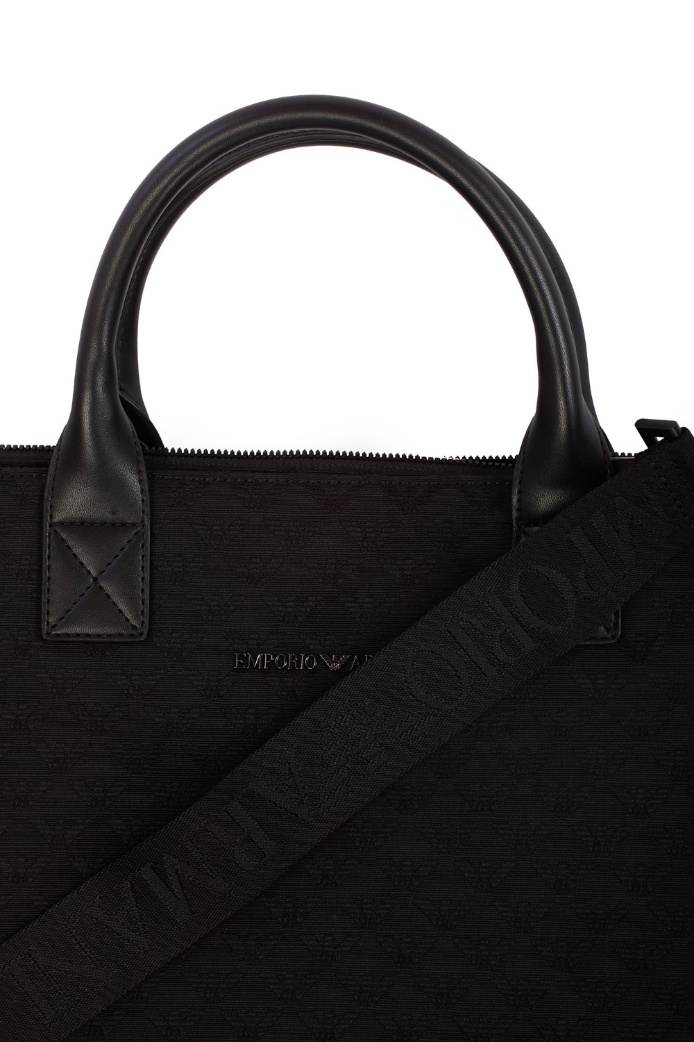 shop EMPORIO ARMANI  Borsa: Emporio Armani tote bag in nylon jacquard eagle all over
Tote bag con doppio manico e pratica tracolla a nastro logata removibile. 
Composizione 52% Poliestere 48% Cotone.
Dimensioni: 38 x 35 x 10 cm.
Nylon jacquard.
Aquila all over.
Logo in metallo.
Doppio manico rigido.
Tracolla removibile.
Fabbricato in Cina.. Y4N134 Y022V-81336 number 9647491